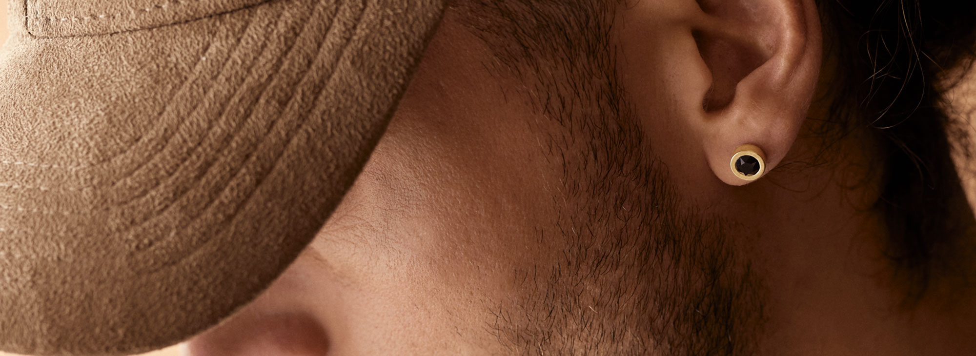 Hautfreundliche Ohrringe für Männer