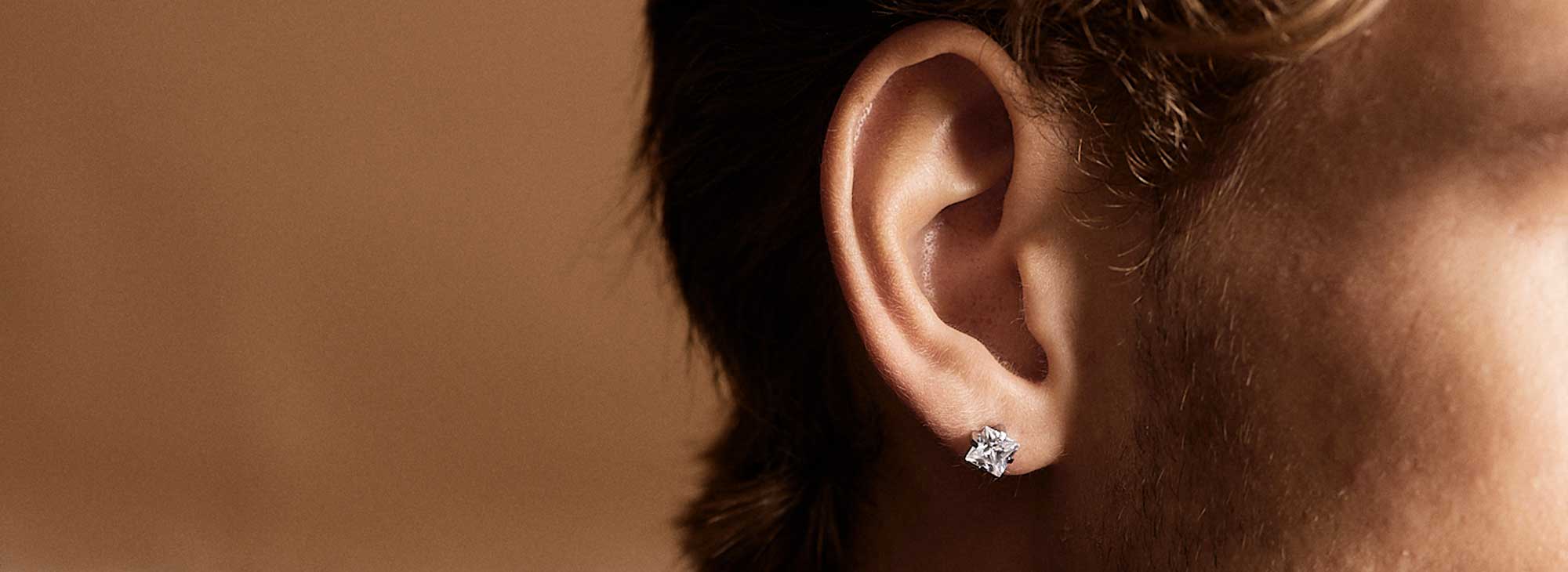 Skin friendly earrings for men