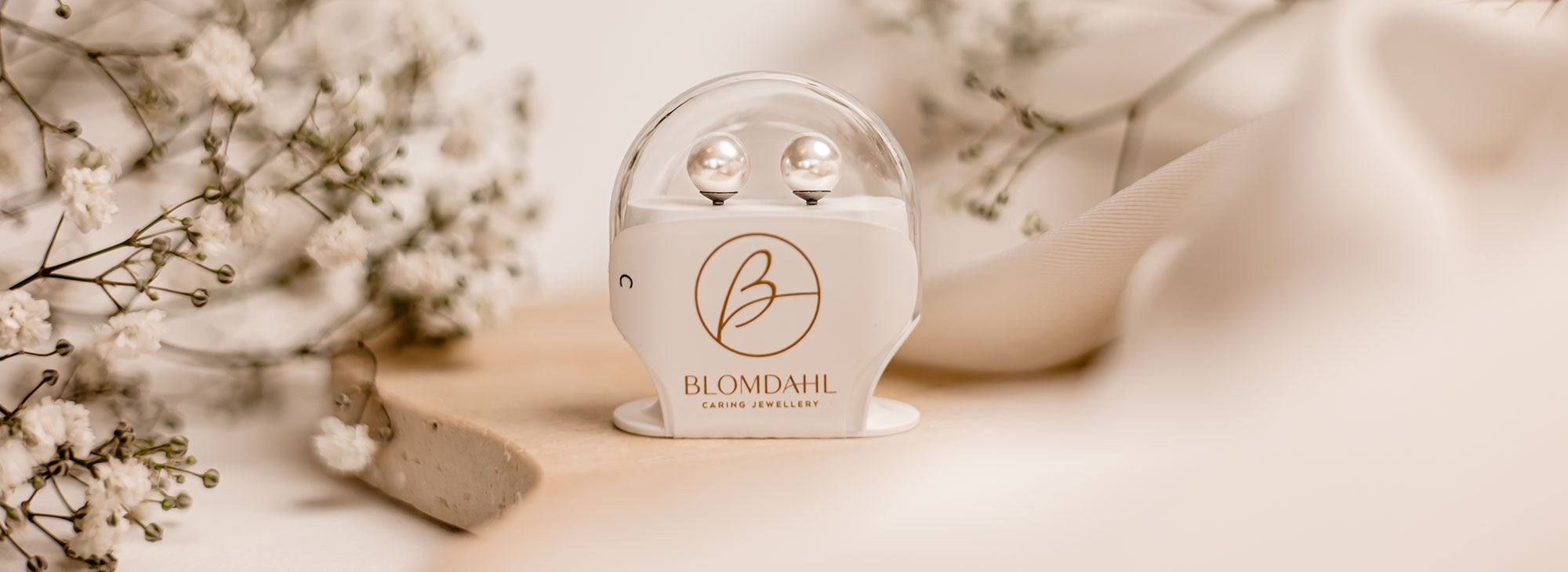 Jewellery &ndash; created with care for your skin and health